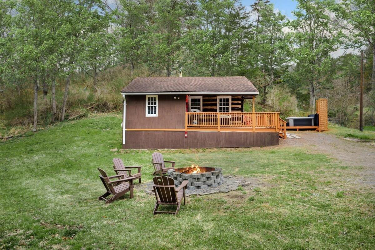 Creekside Cabin W Hot Tub, Fire Pit, Grill, Wifi! Basye Exterior foto