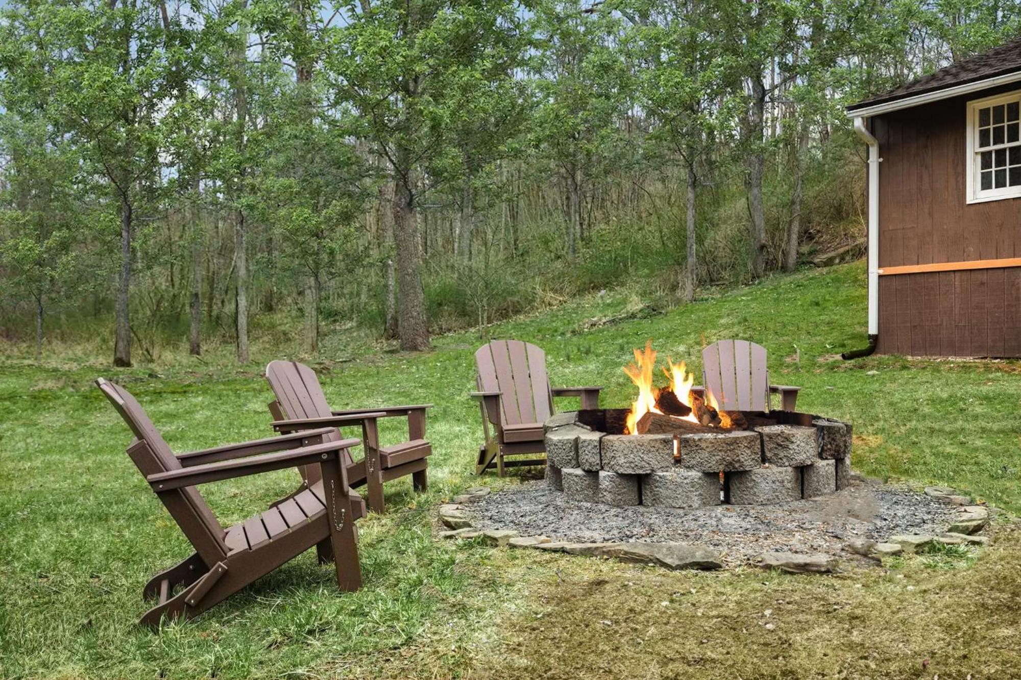 Creekside Cabin W Hot Tub, Fire Pit, Grill, Wifi! Basye Exterior foto